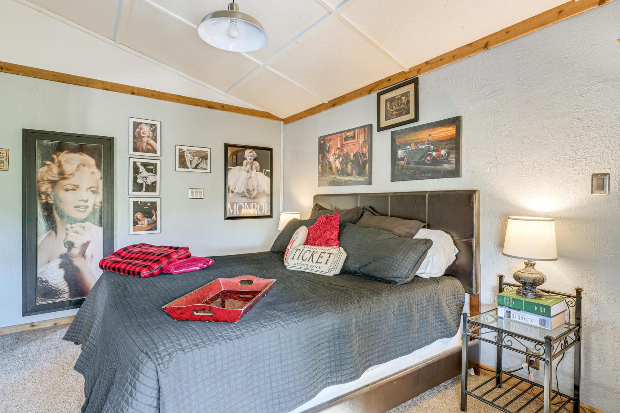 College Station Getaway With Hot Tub And Courtyard! Villa Eksteriør bilde